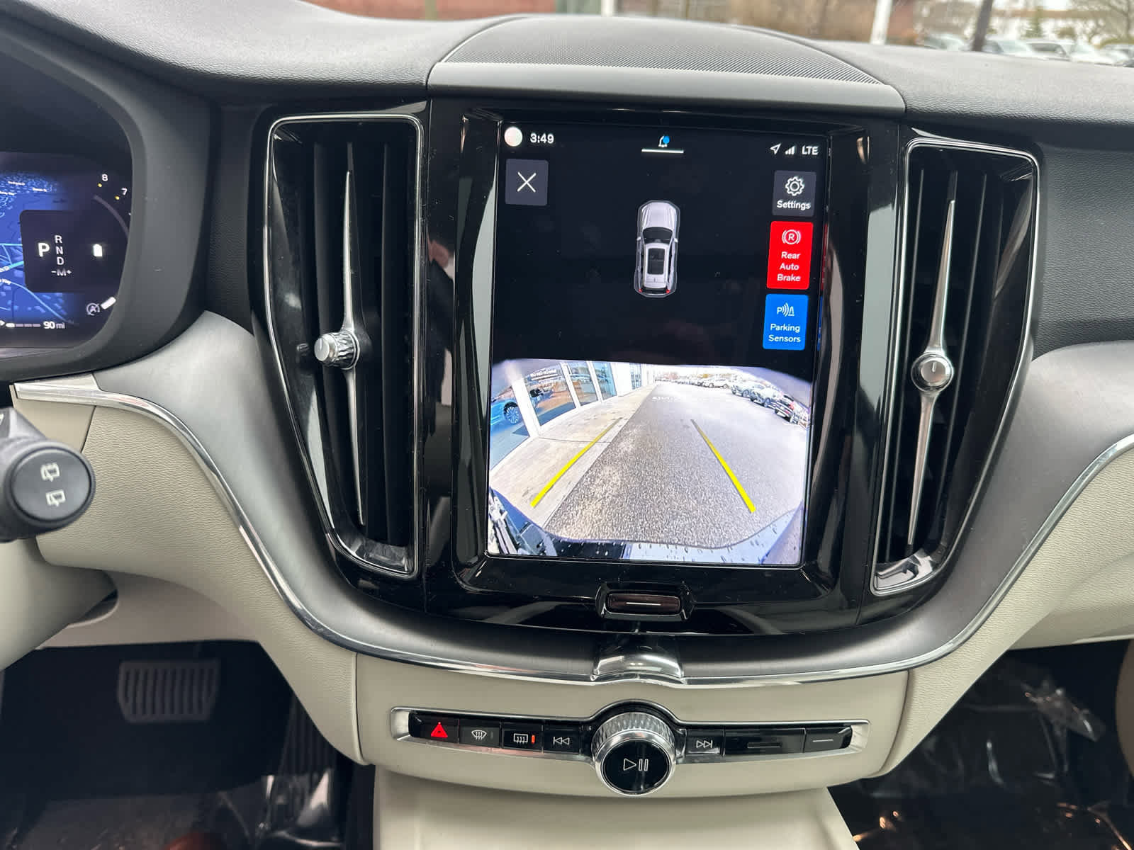 Used 2024 Volvo XC60 B5 Core w/ Climate Package image 22