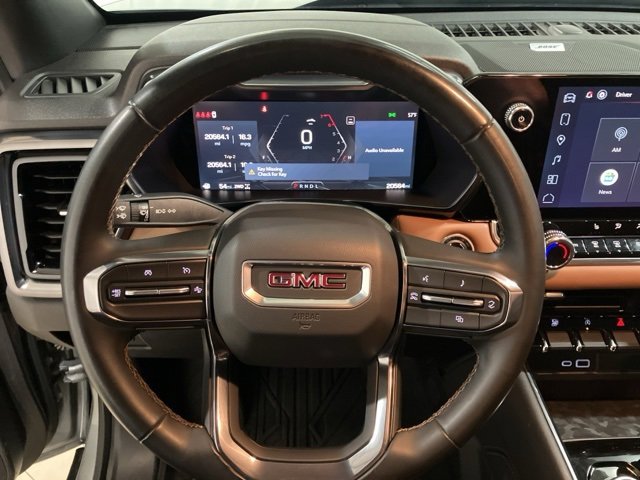 Used 2024 GMC Canyon AT4 w/ Technology Package image 12