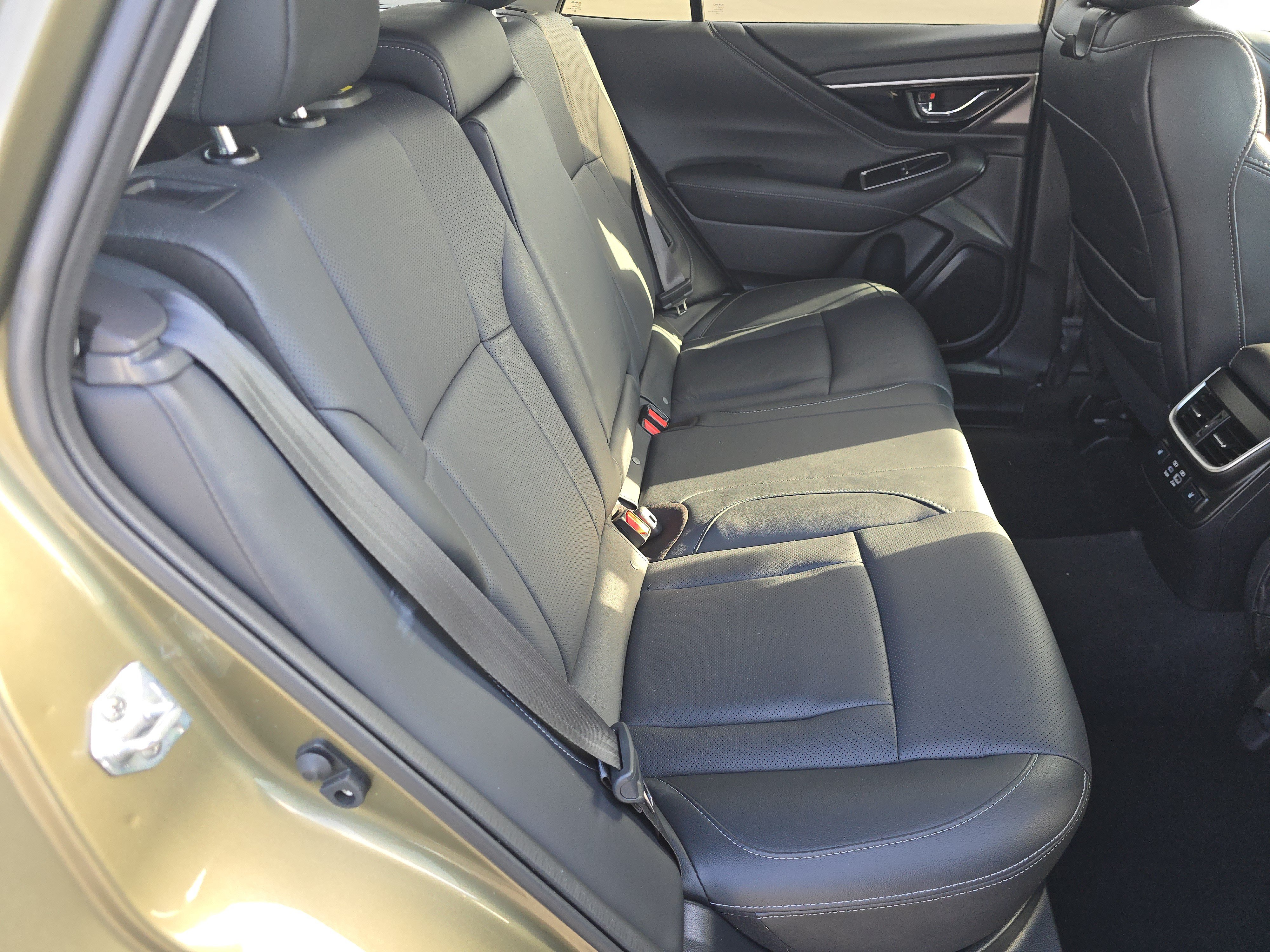 Certified 2024 Subaru Outback Limited AWD/4WD image 19
