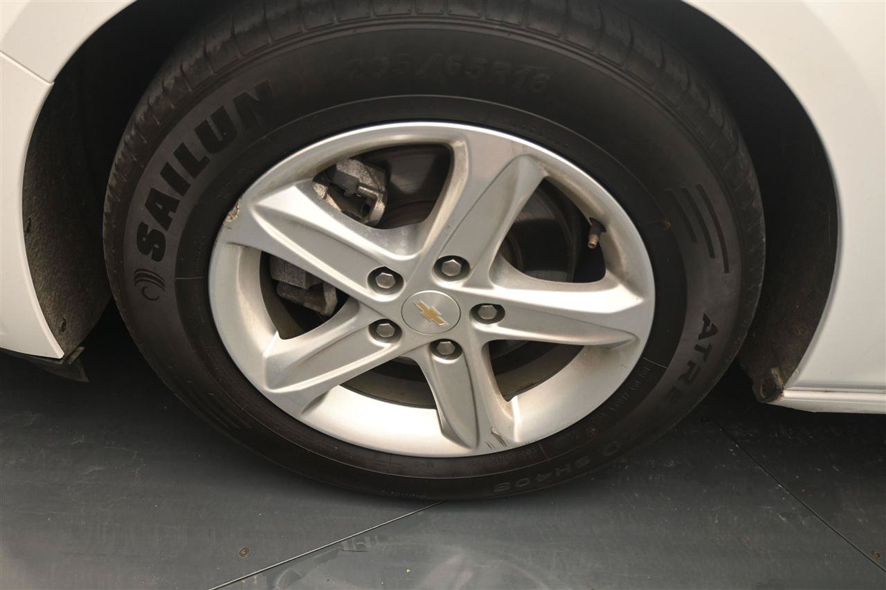 Used 2023 Chevrolet Malibu LS FWD image 15