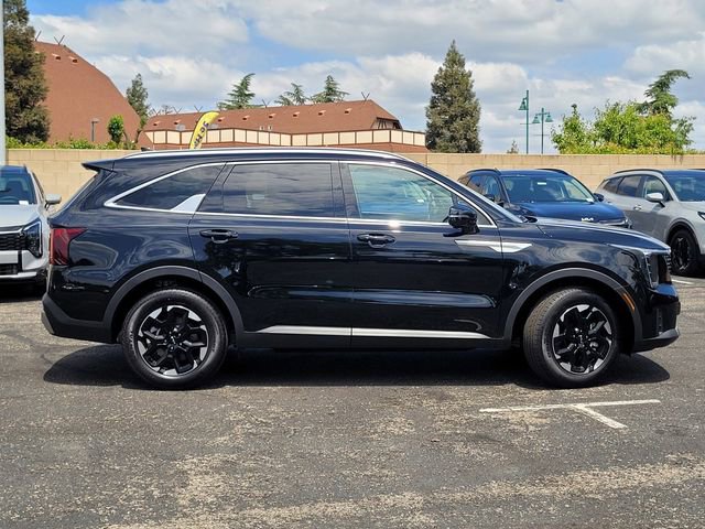 New 2026 Kia Sorento S FWD image 3