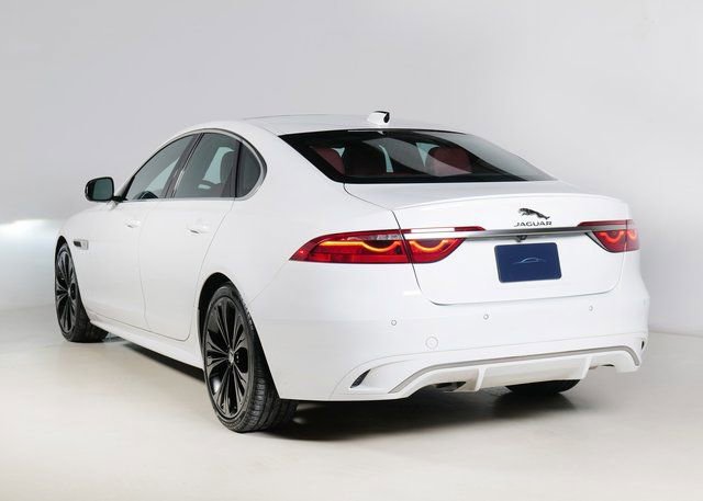 Used 2024 Jaguar XF R-Dynamic SE image 34