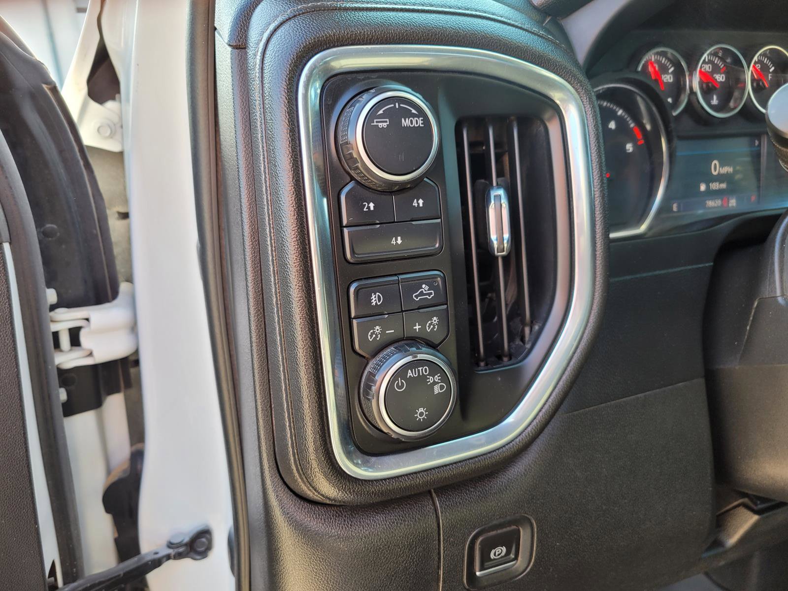 Used 2023 Chevrolet Silverado 2500 LT w/ Convenience Package AWD/4WD image 22