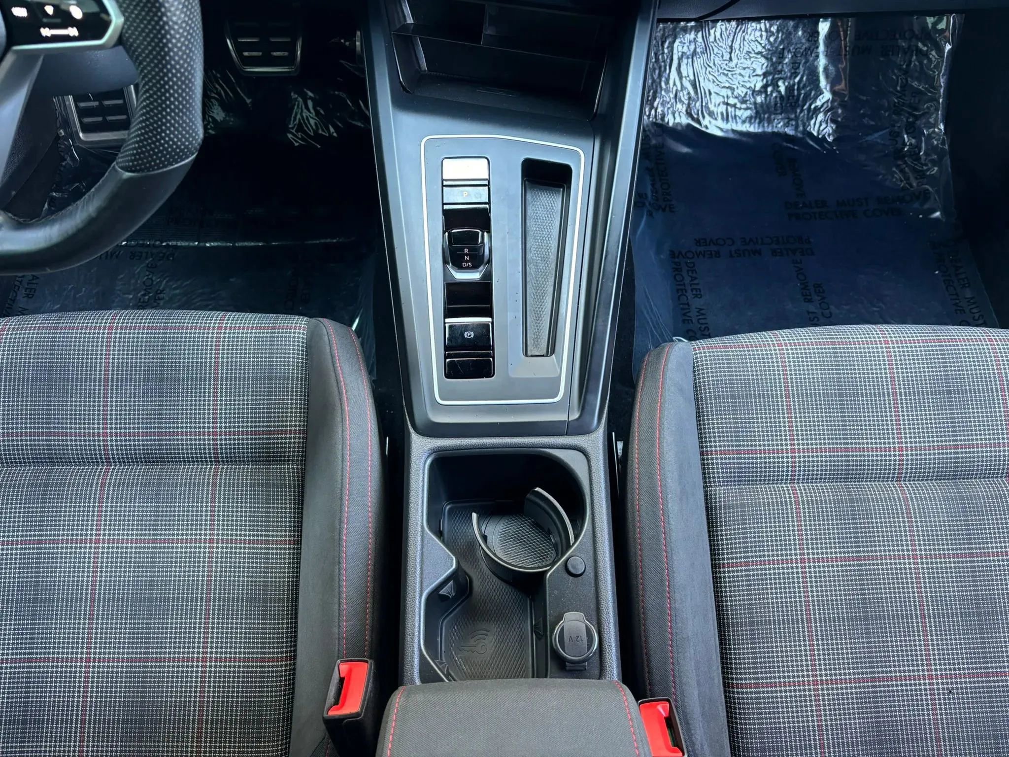 Used 2022 Volkswagen GTI S FWD image 33