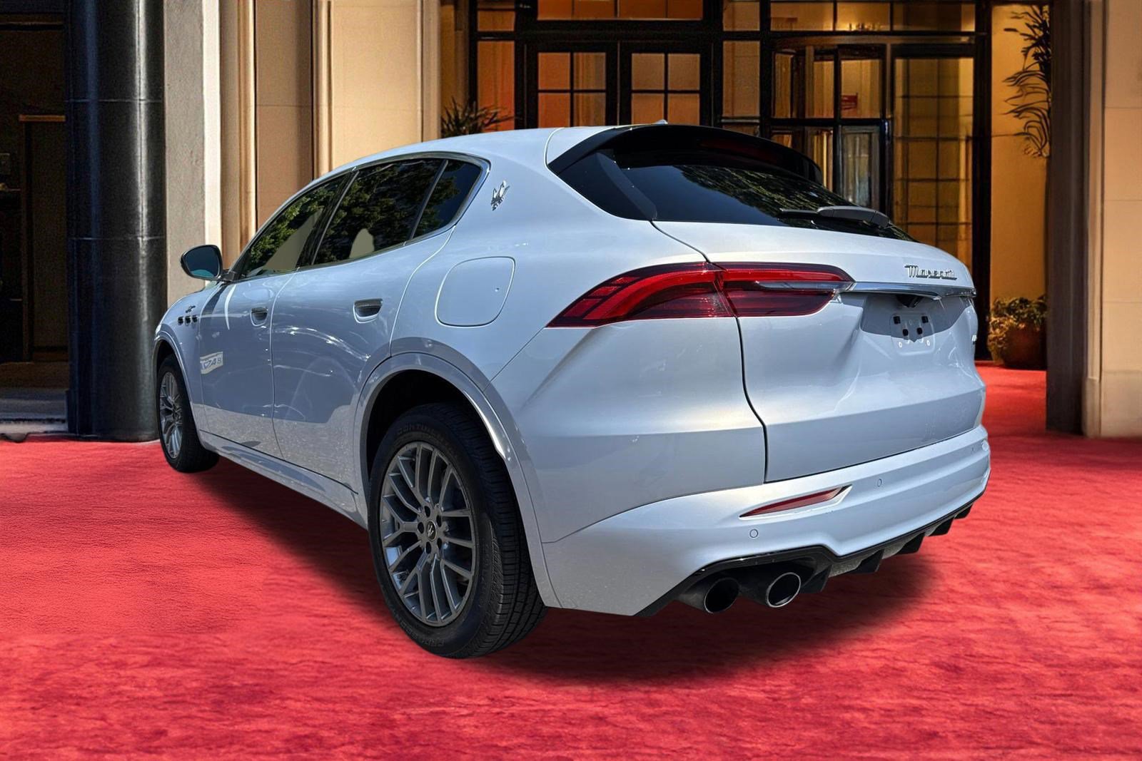 Used 2023 Maserati Grecale GT AWD/4WD image 3