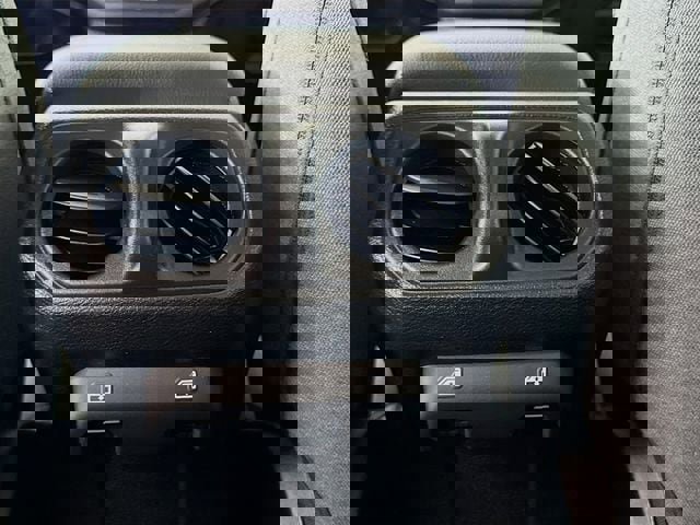 New 2025 Jeep Gladiator Sport image 27