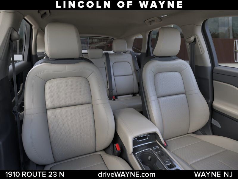 New 2026 Lincoln Corsair Premiere image 11