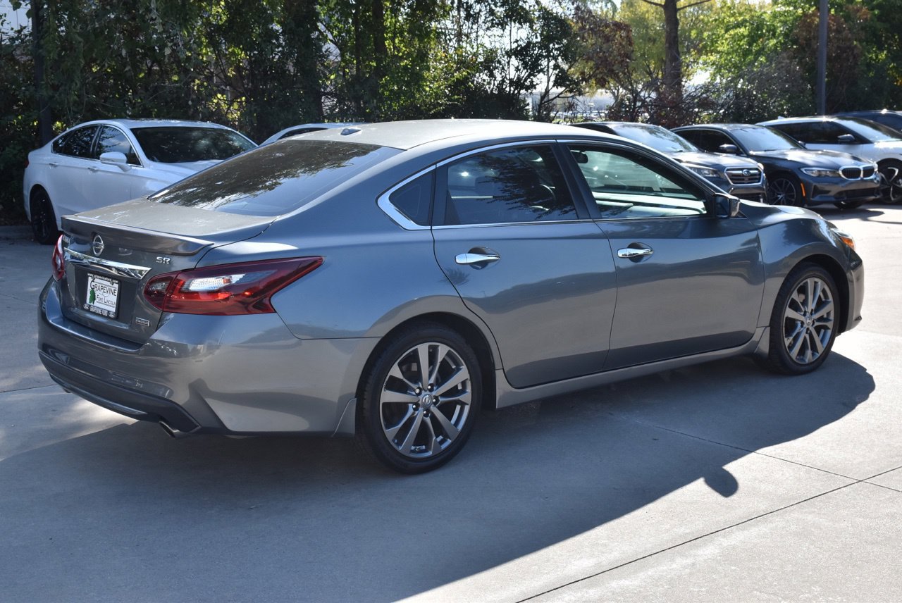Used 2018 Nissan Altima 2.5 SR w/ SR Special Edition FWD image 7