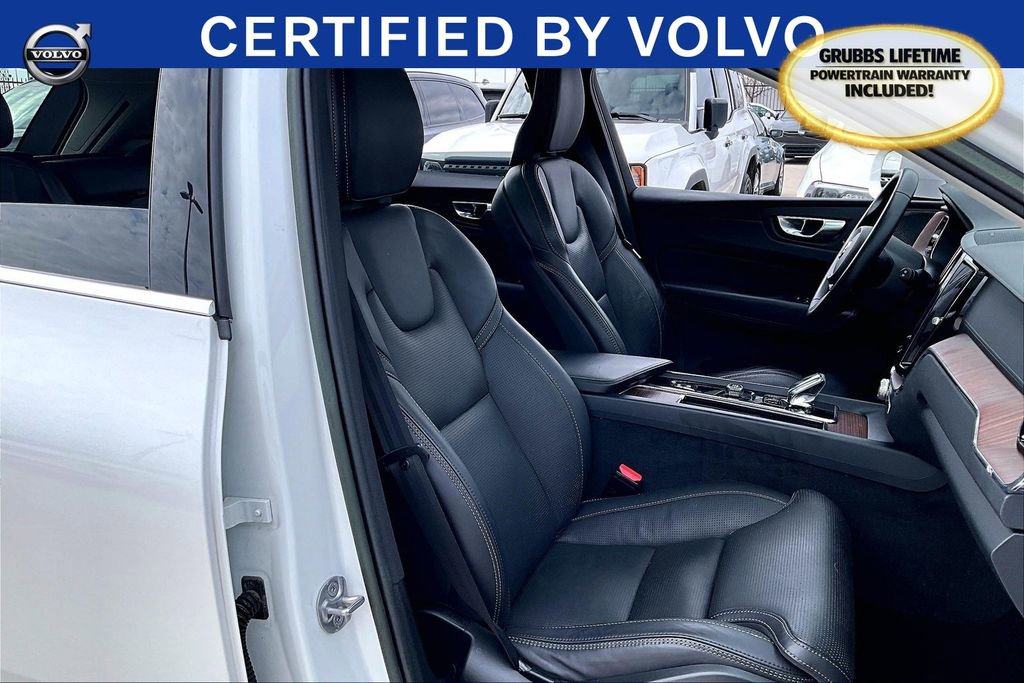 Certified 2023 Volvo XC60 B5 Ultimate w/ Protection Package Premier image 11