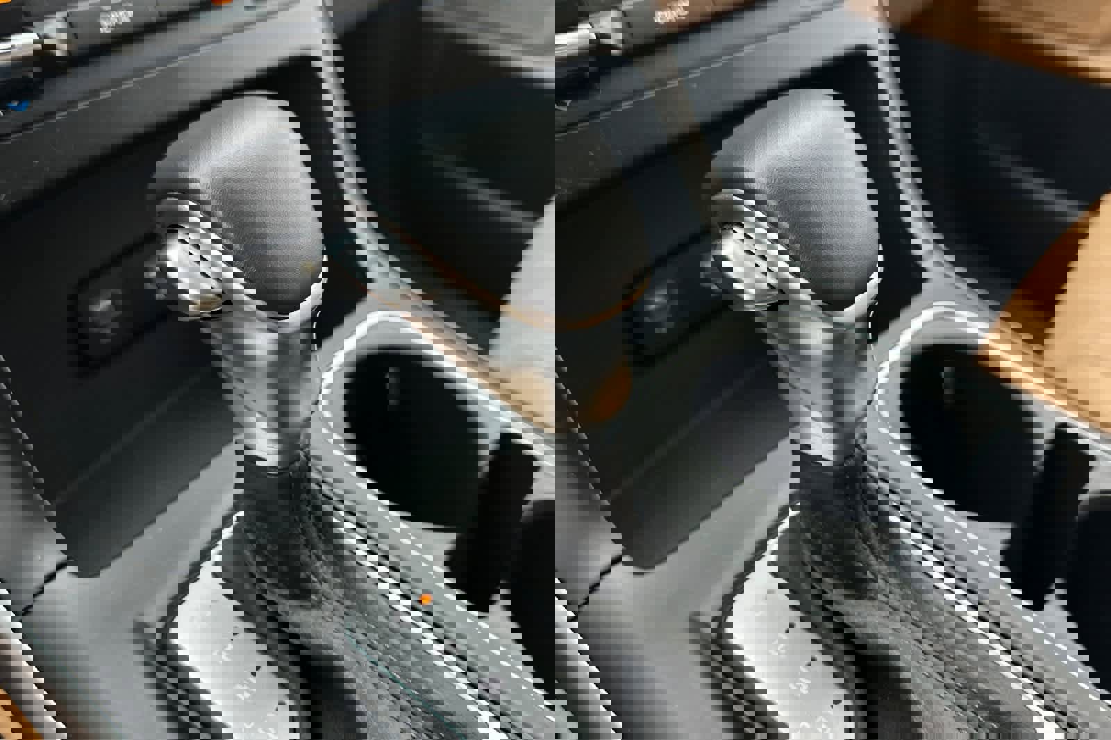 Used 2024 Kia Carnival LX image 24