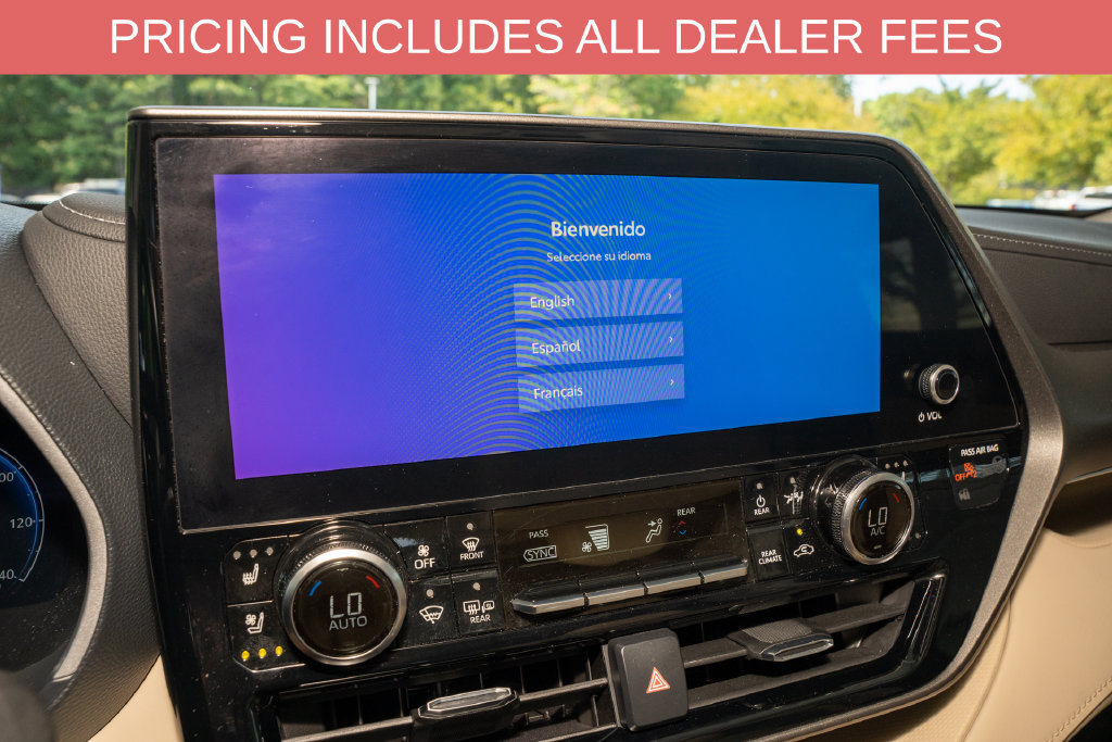 Used 2023 Toyota Highlander Limited FWD image 15