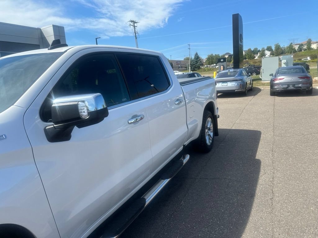 Used 2020 Chevrolet Silverado 1500 LTZ w/ LTZ Premium Package AWD/4WD image 5