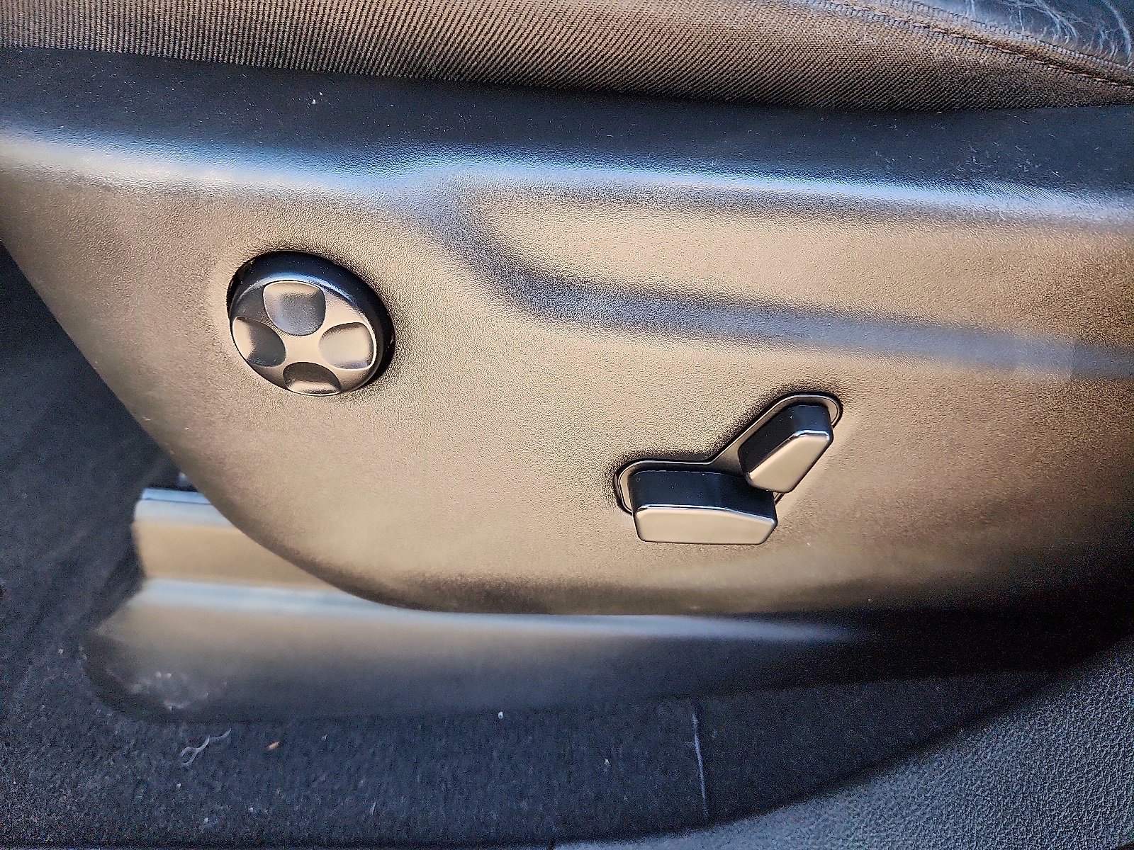 Used 2024 Dodge Durango GT image 13