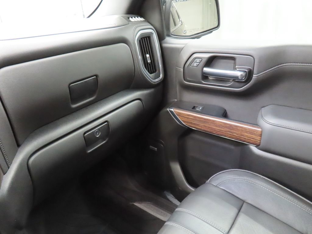 Used 2022 Chevrolet Silverado 1500 High Country w/ Technology Package image 25