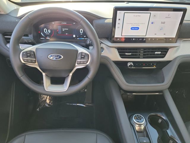 Used 2025 Ford Explorer Active w/ Active Comfort Package RWD image 4