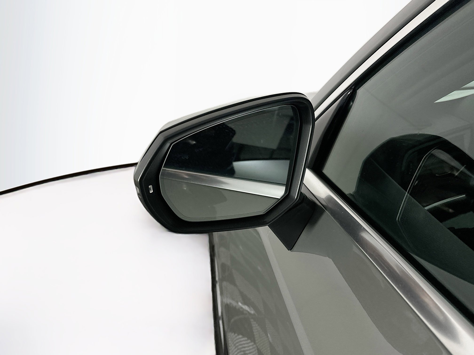 Used 2023 Audi Q3 2.0T Premium image 16