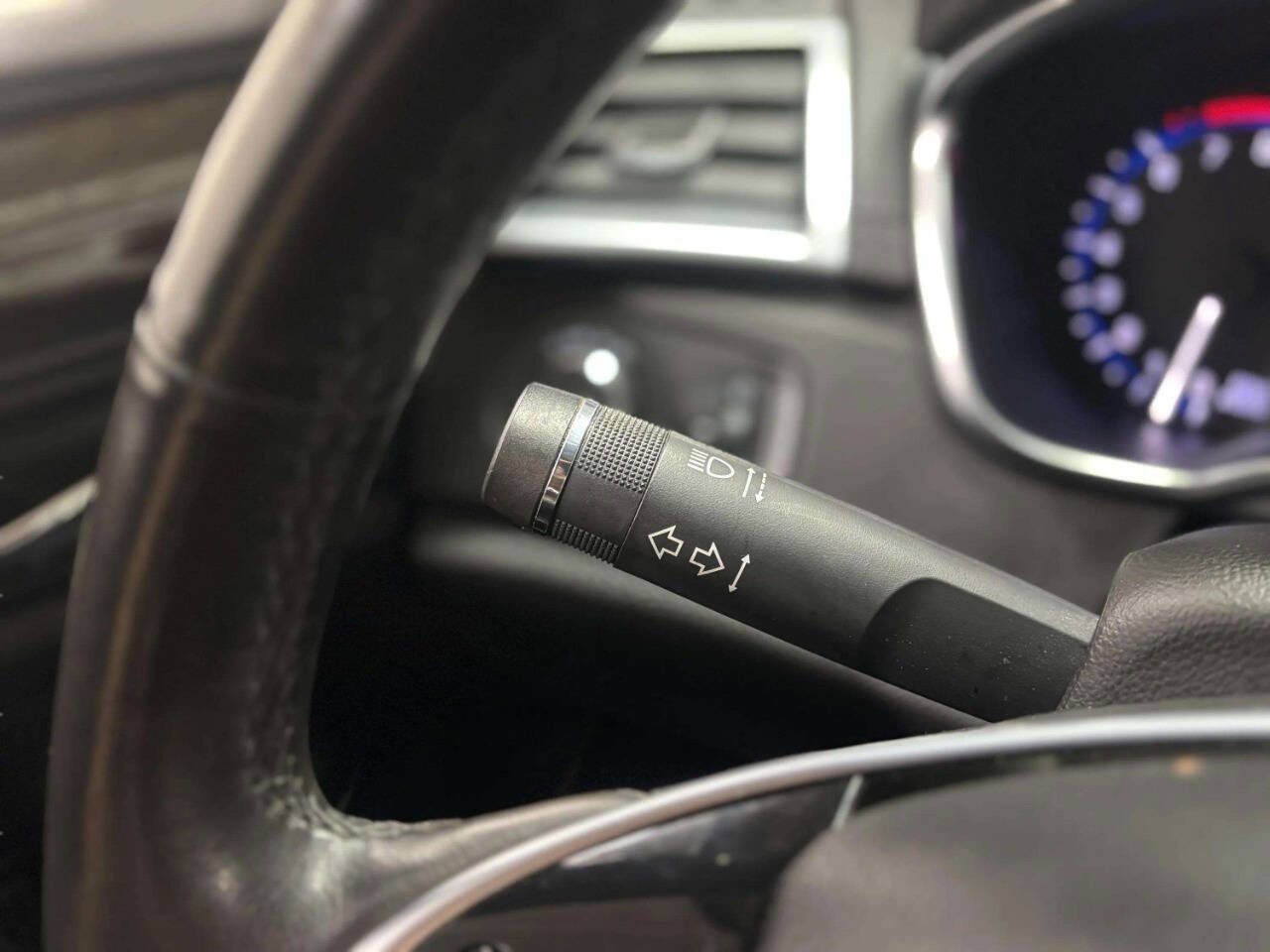 Used 2016 Cadillac SRX Luxury w/ Driver Awareness Package image 34