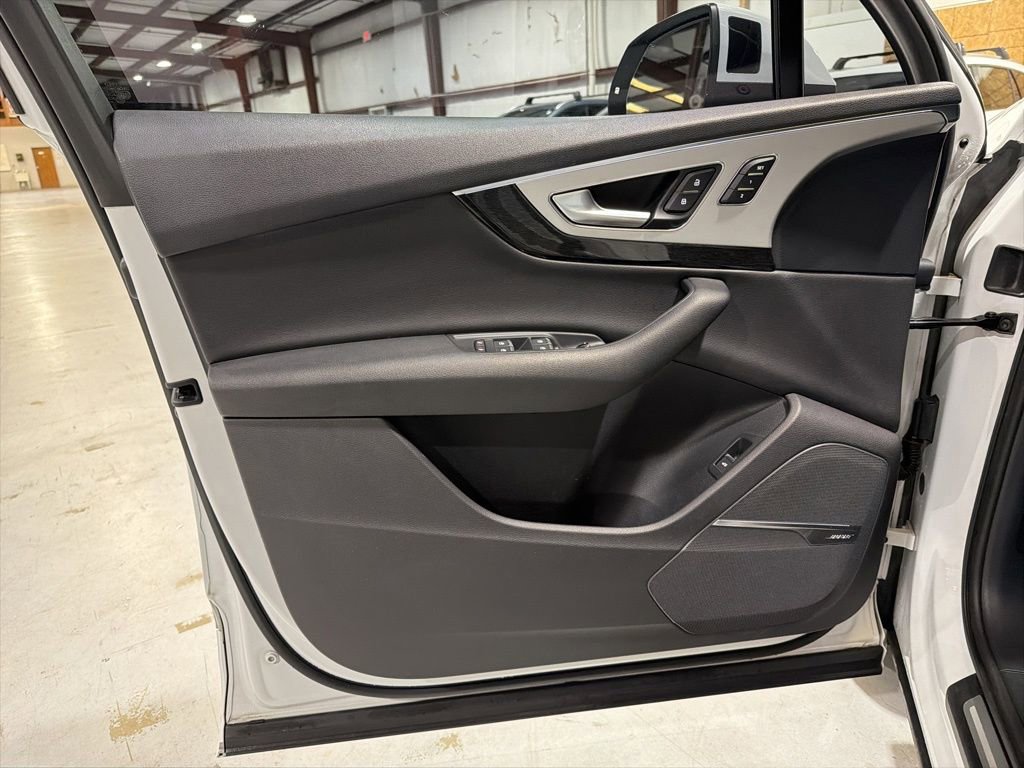 Used 2019 Audi Q7 2.0T Premium Plus w/ Premium Plus Package image 27