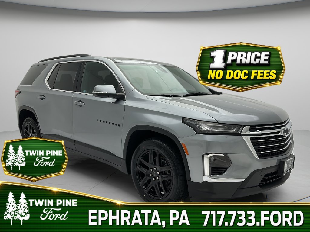 Used 2023 Chevrolet Traverse LT AWD/4WD image 1