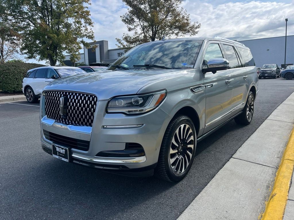 Certified 2023 Lincoln Navigator L Black Label AWD/4WD image 3