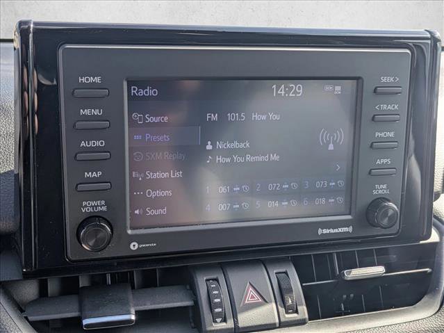 Used 2021 Toyota RAV4 XLE Premium image 12