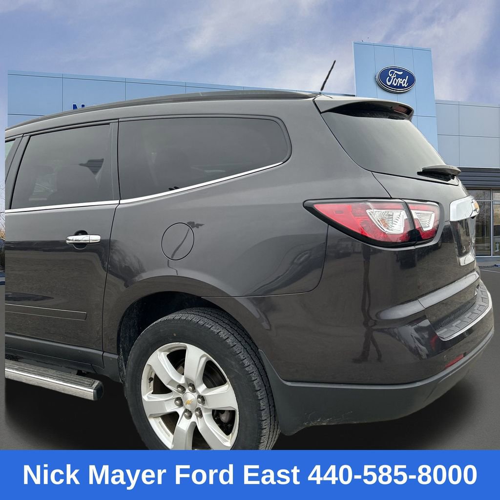 Used 2016 Chevrolet Traverse LT w/ Style and Technology Package image 12