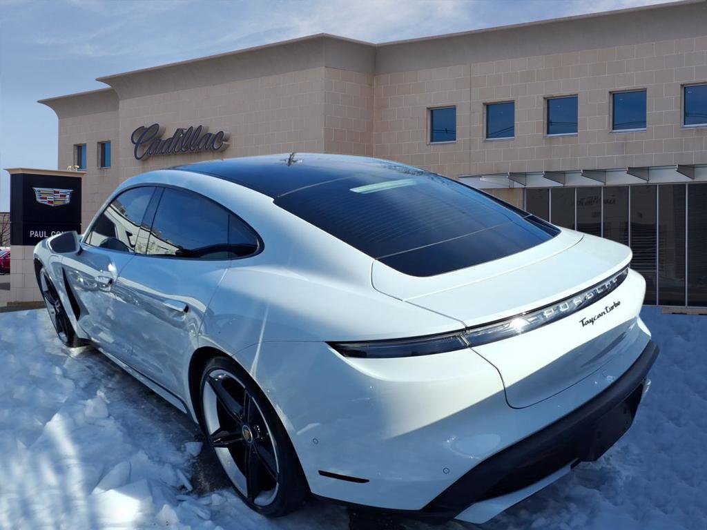 Used 2020 Porsche Taycan image 5