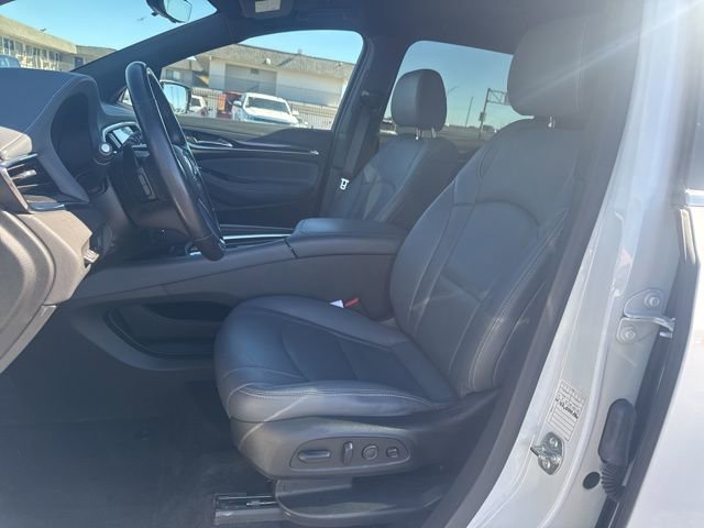 Used 2024 Buick Enclave Premium image 18