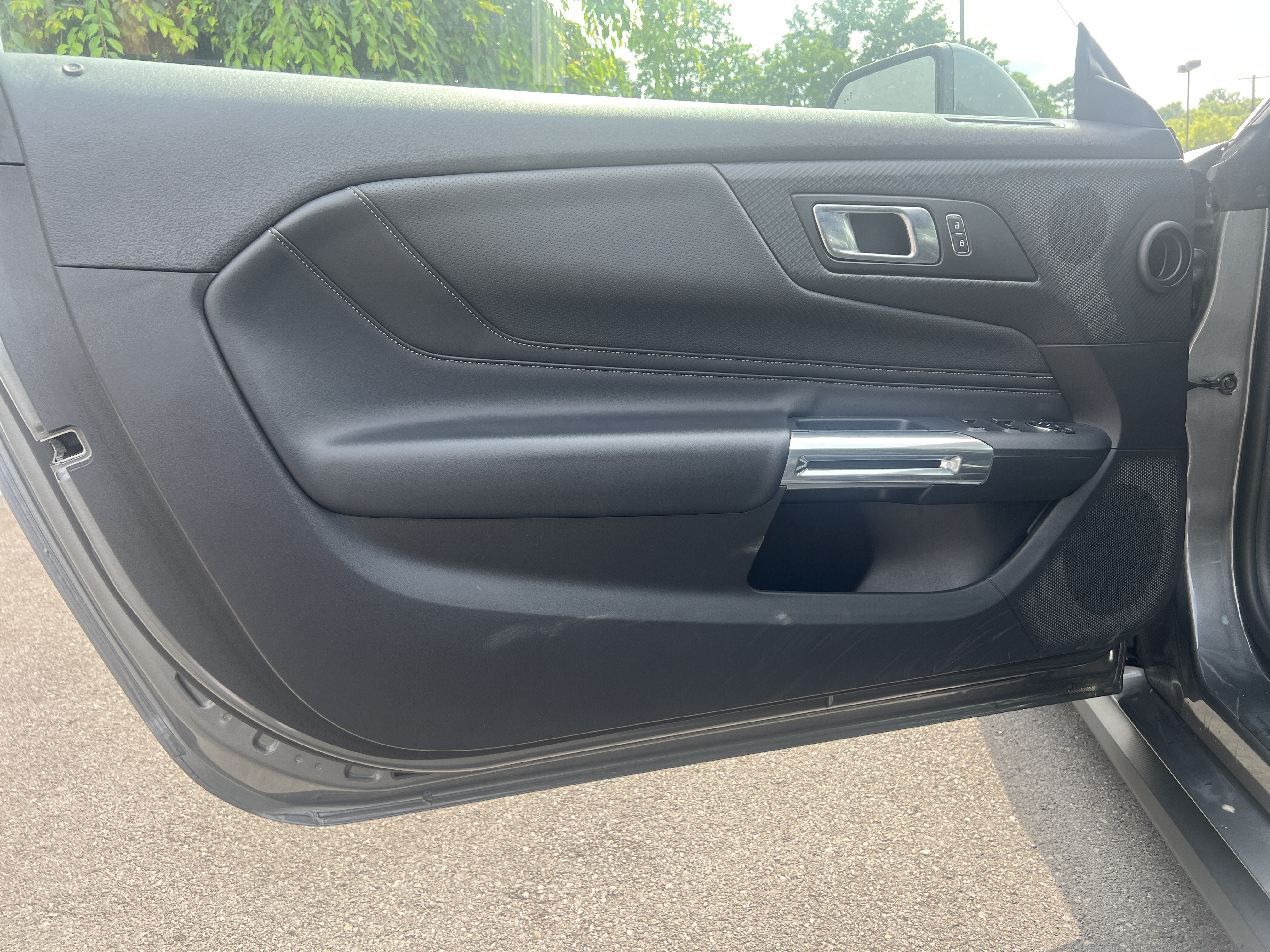 Used 2025 Ford Mustang Premium RWD image 15