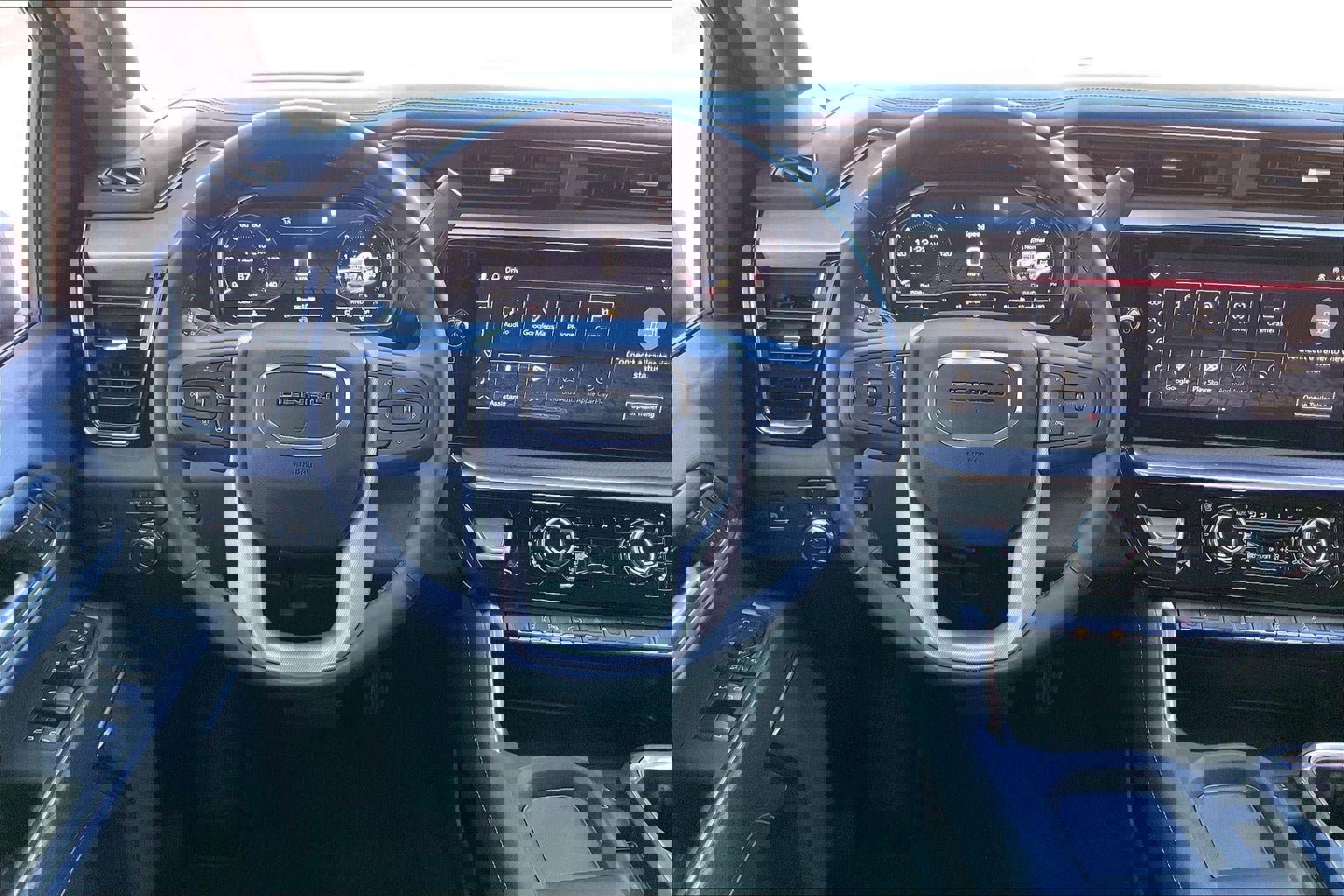 Used 2025 GMC Sierra 2500 Denali w/ Technology Package image 5