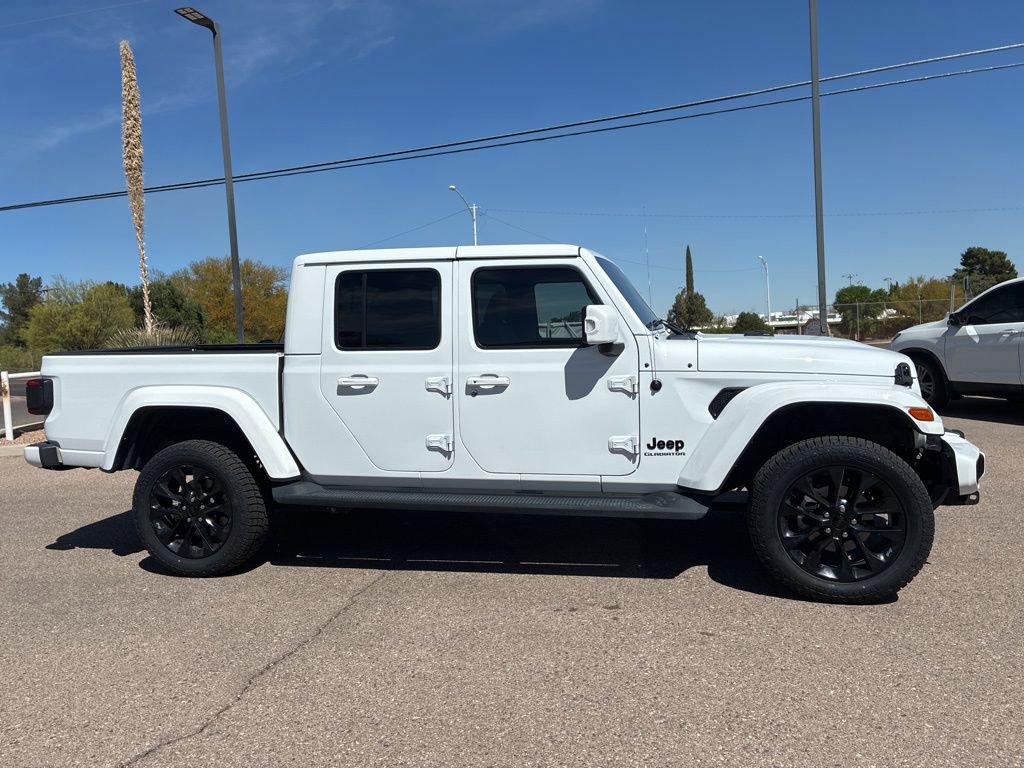 Used 2022 Jeep Gladiator Overland image 6