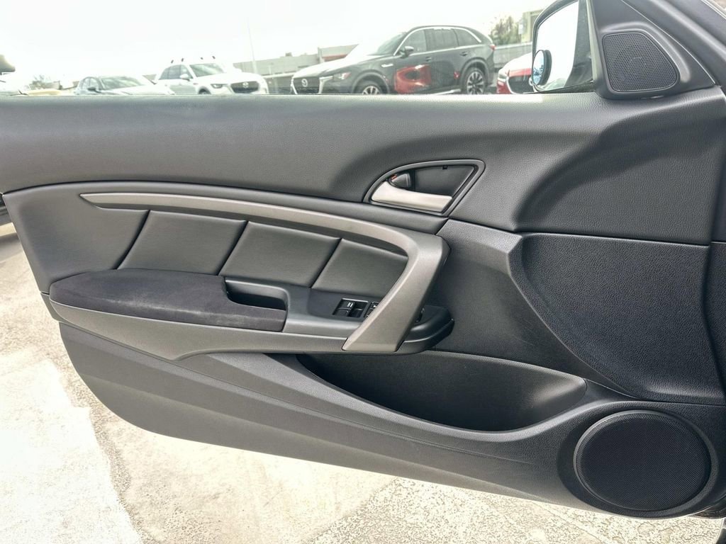 Used 2011 Honda Accord LX-S image 23