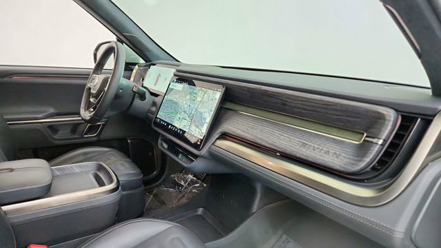 Used 2024 Rivian R1S Adventure image 20