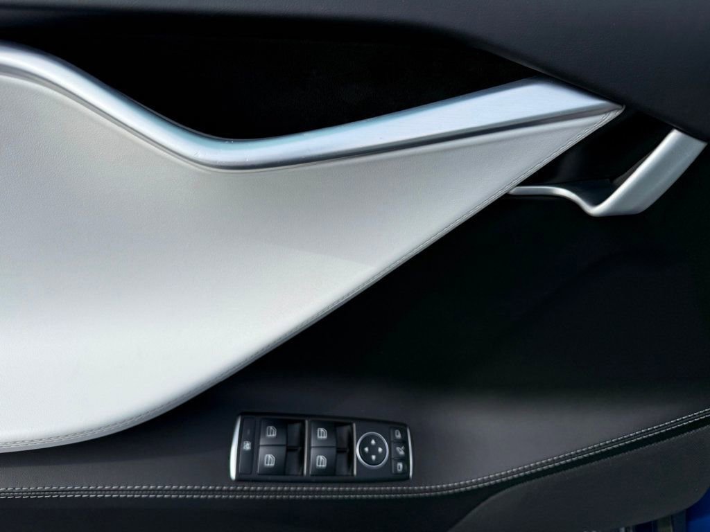 Used 2017 Tesla Model S 75 image 24