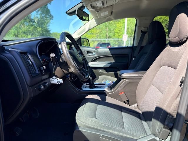 Used 2022 Chevrolet Colorado LT w/ LT Convenience Package AWD/4WD image 7