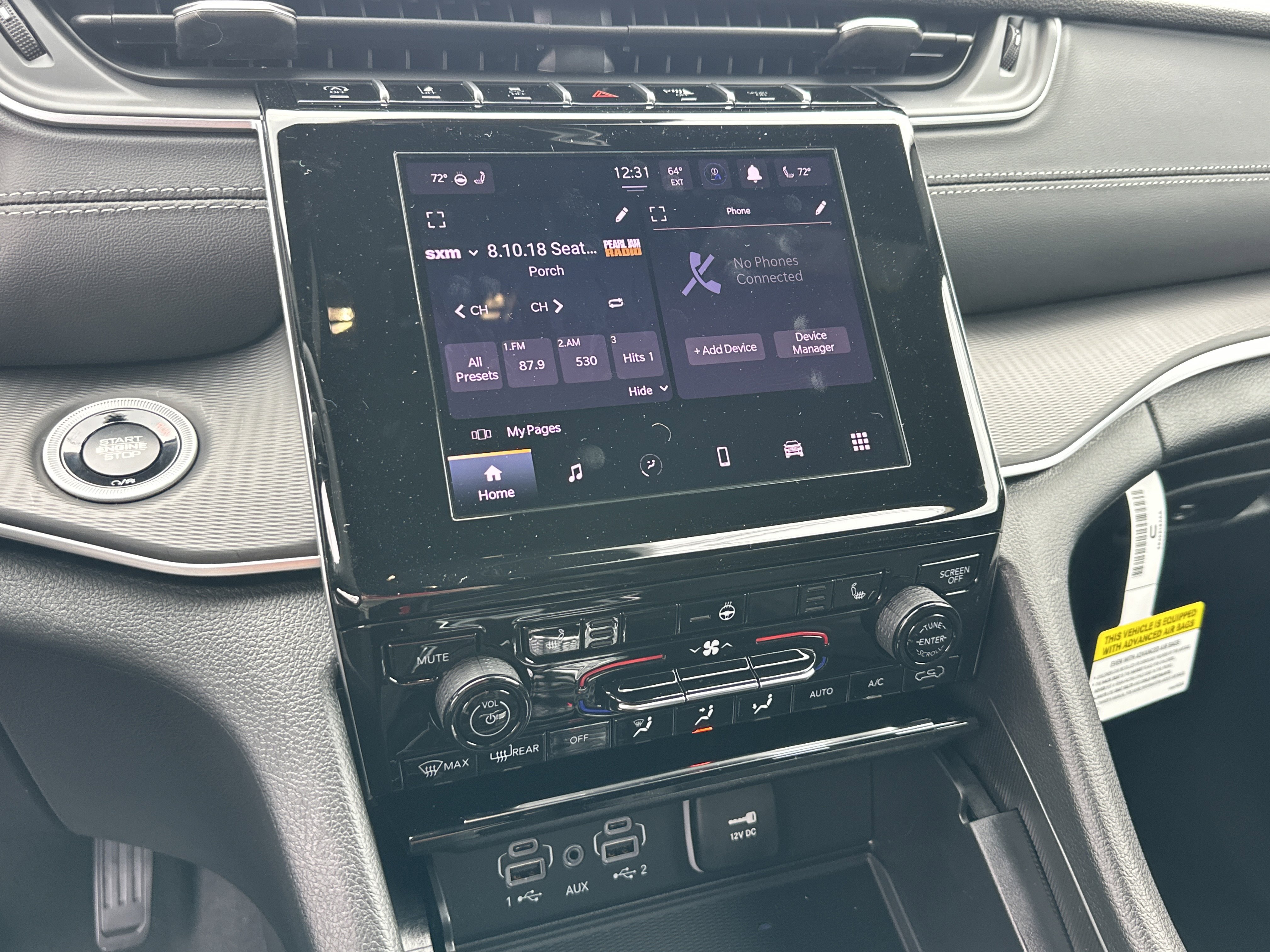 New 2025 Jeep Grand Cherokee Altitude image 6