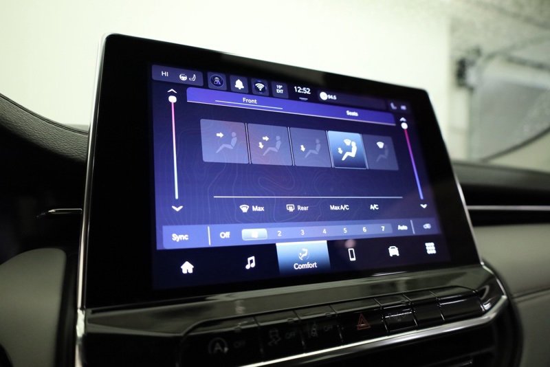 Used 2022 Jeep Compass Limited image 18