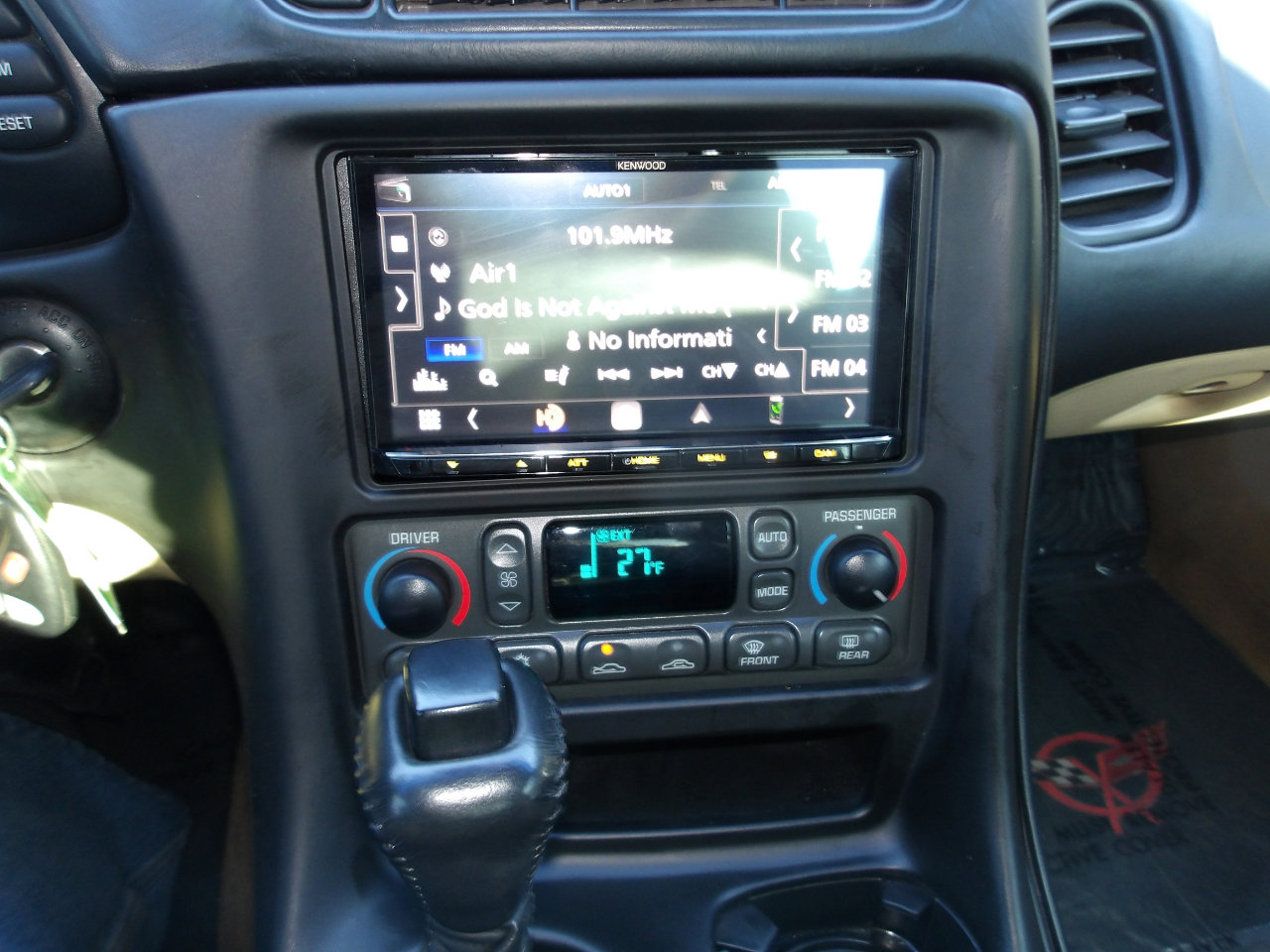 Used 2002 Chevrolet Corvette 2dr Cpe w/ Preferred Equipment Group2 image 14