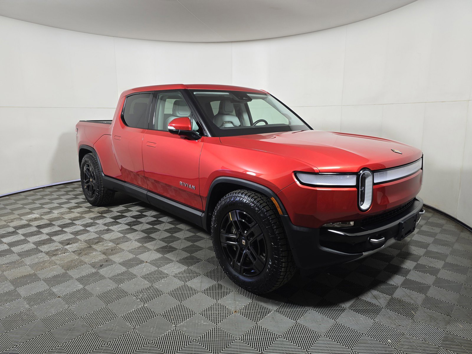 Used 2023 Rivian R1T Adventure AWD/4WD image 7