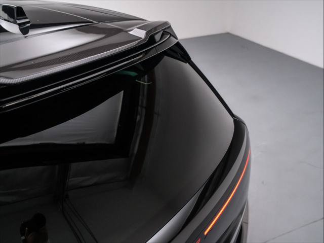 New 2026 Land Rover Range Rover Long Wheelbase Autobiography AWD/4WD image 43