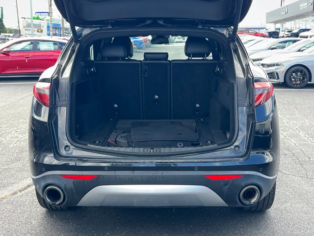 Used 2019 Alfa Romeo Stelvio Ti Sport w/ Quick Order Package 22S Sport AWD/4WD image 10
