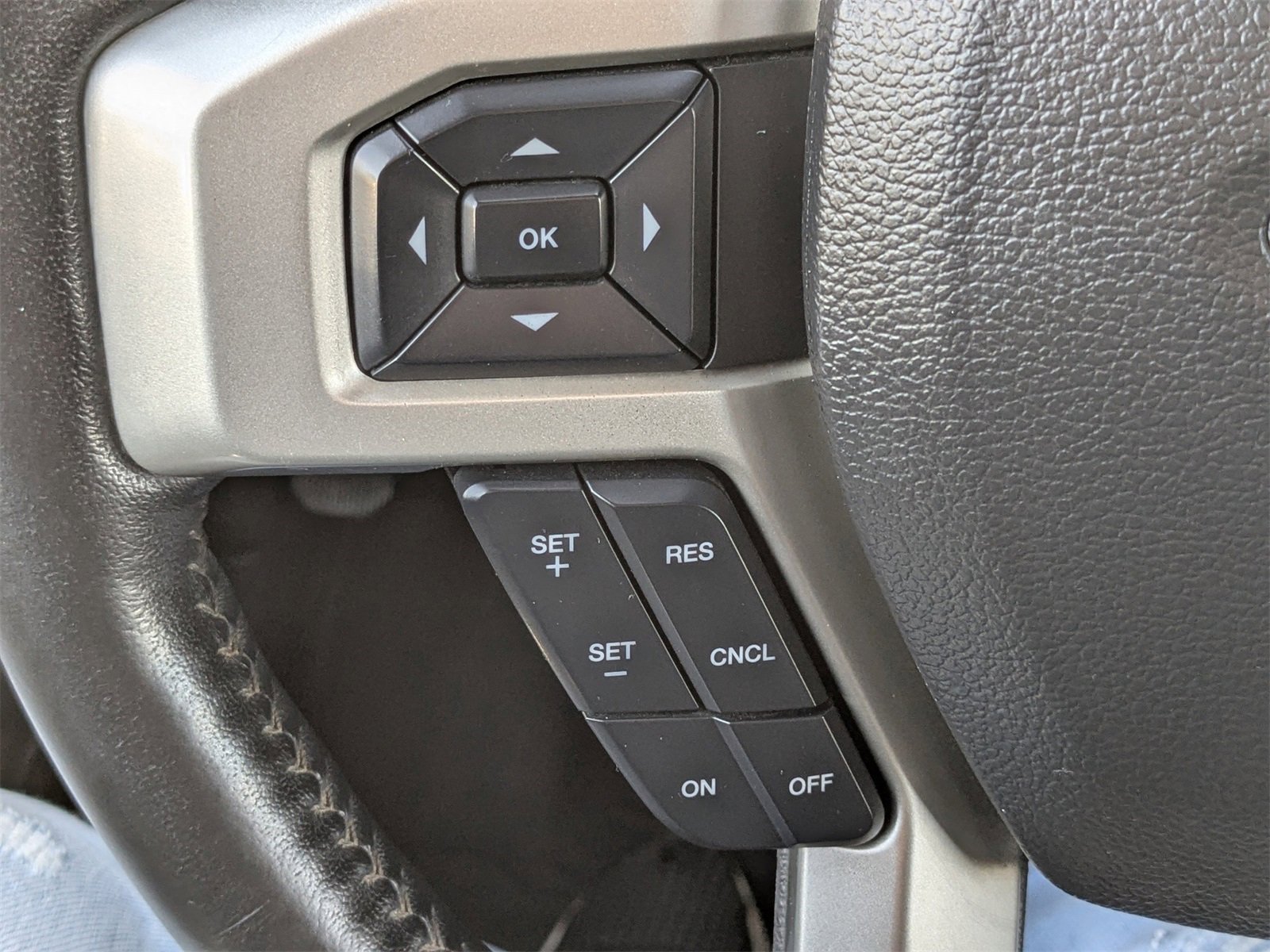 Used 2022 Ford F250 Lariat w/ Lariat Ultimate Package image 29