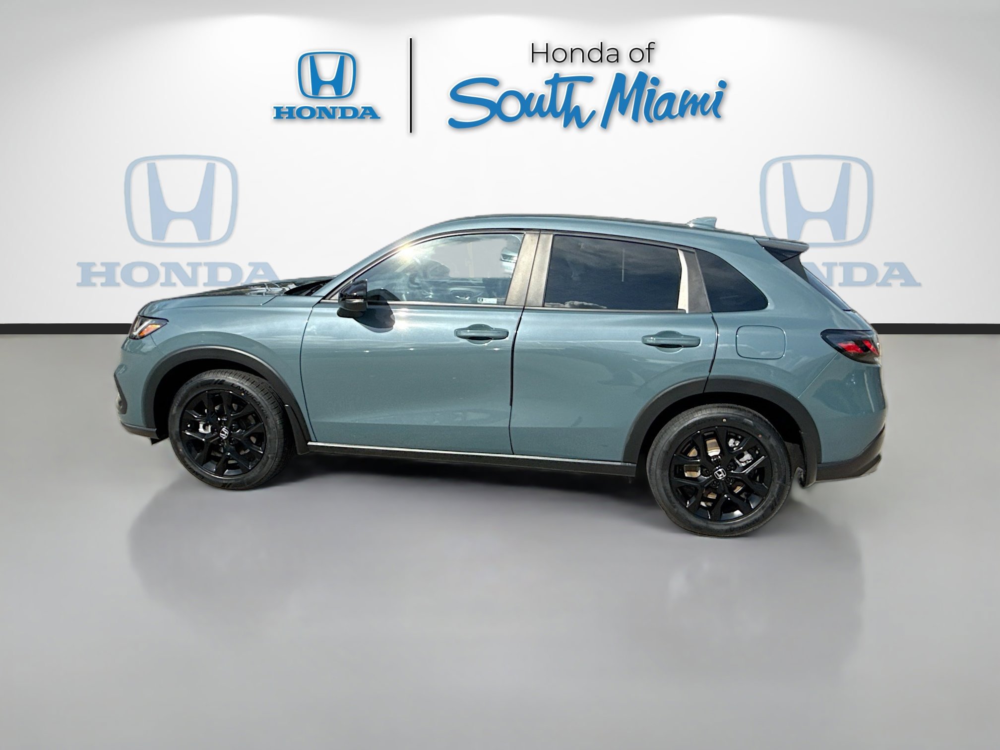 Used 2024 Honda HR-V Sport image 4