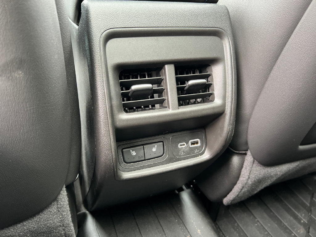 Used 2025 Cadillac XT4 Sport FWD image 22