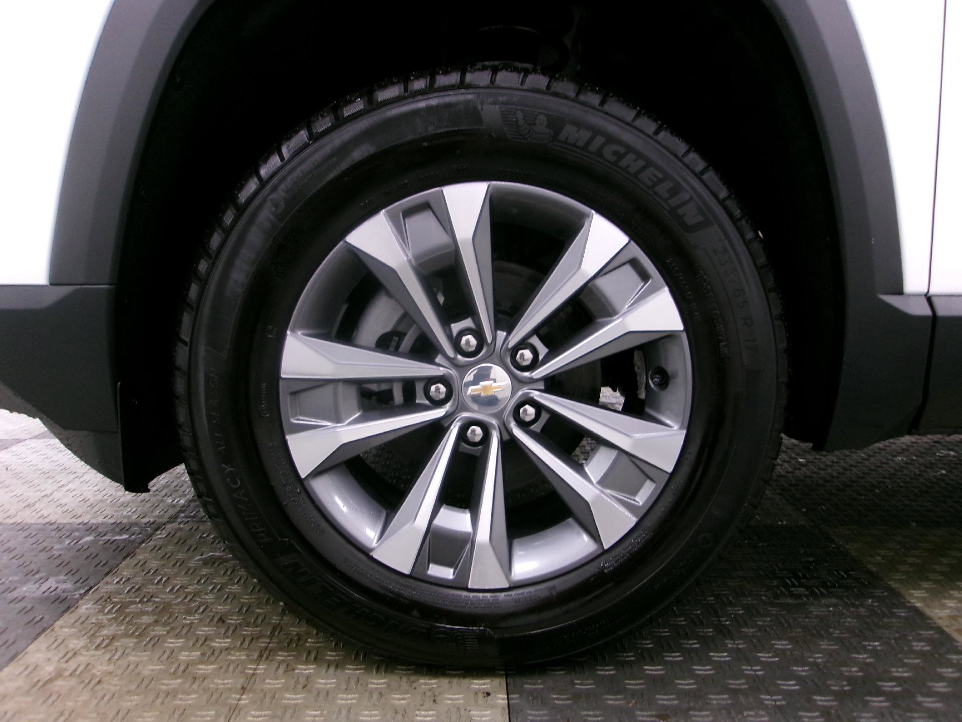 New 2026 Chevrolet Equinox LT AWD/4WD image 8