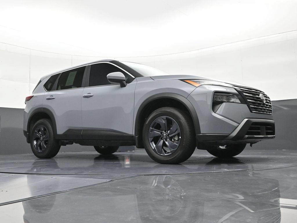 Used 2026 Nissan Rogue SV FWD image 29