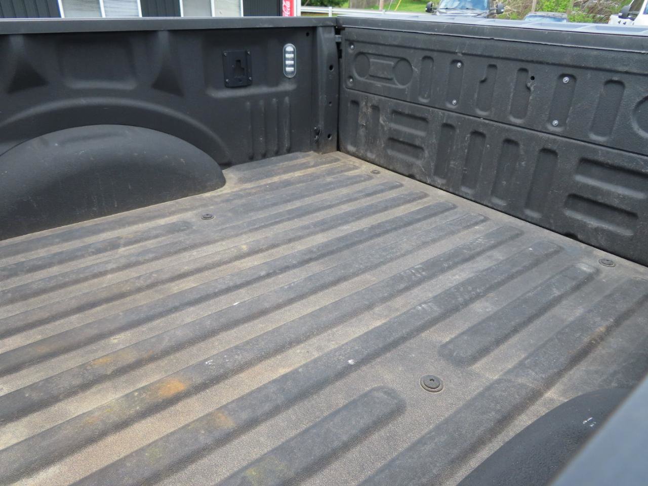 Used 2016 Ford F150 XLT w/ Equipment Group 302A Luxury AWD/4WD image 16