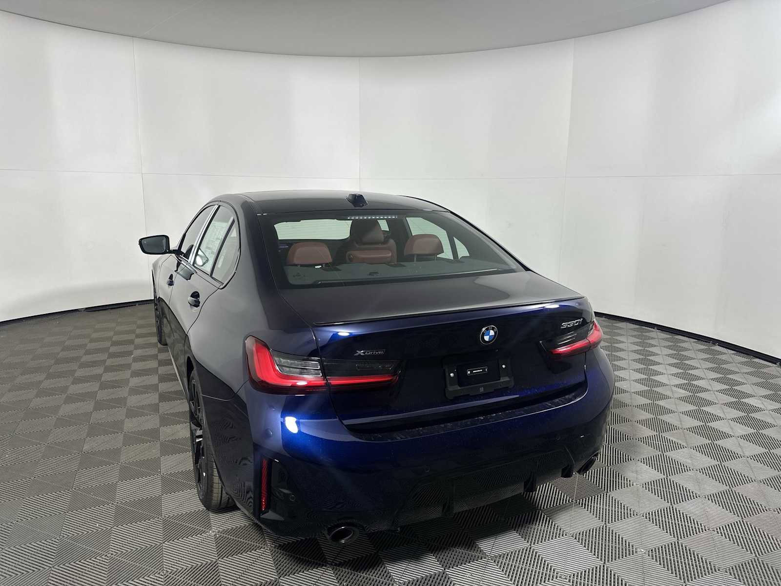 New 2026 BMW 330i xDrive Sedan w/ M Sport Package image 3