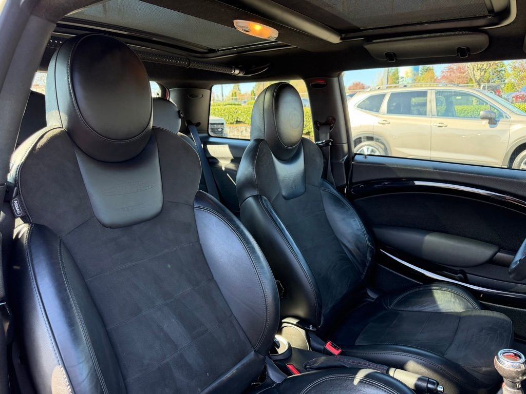 Used 2013 MINI Cooper S image 32