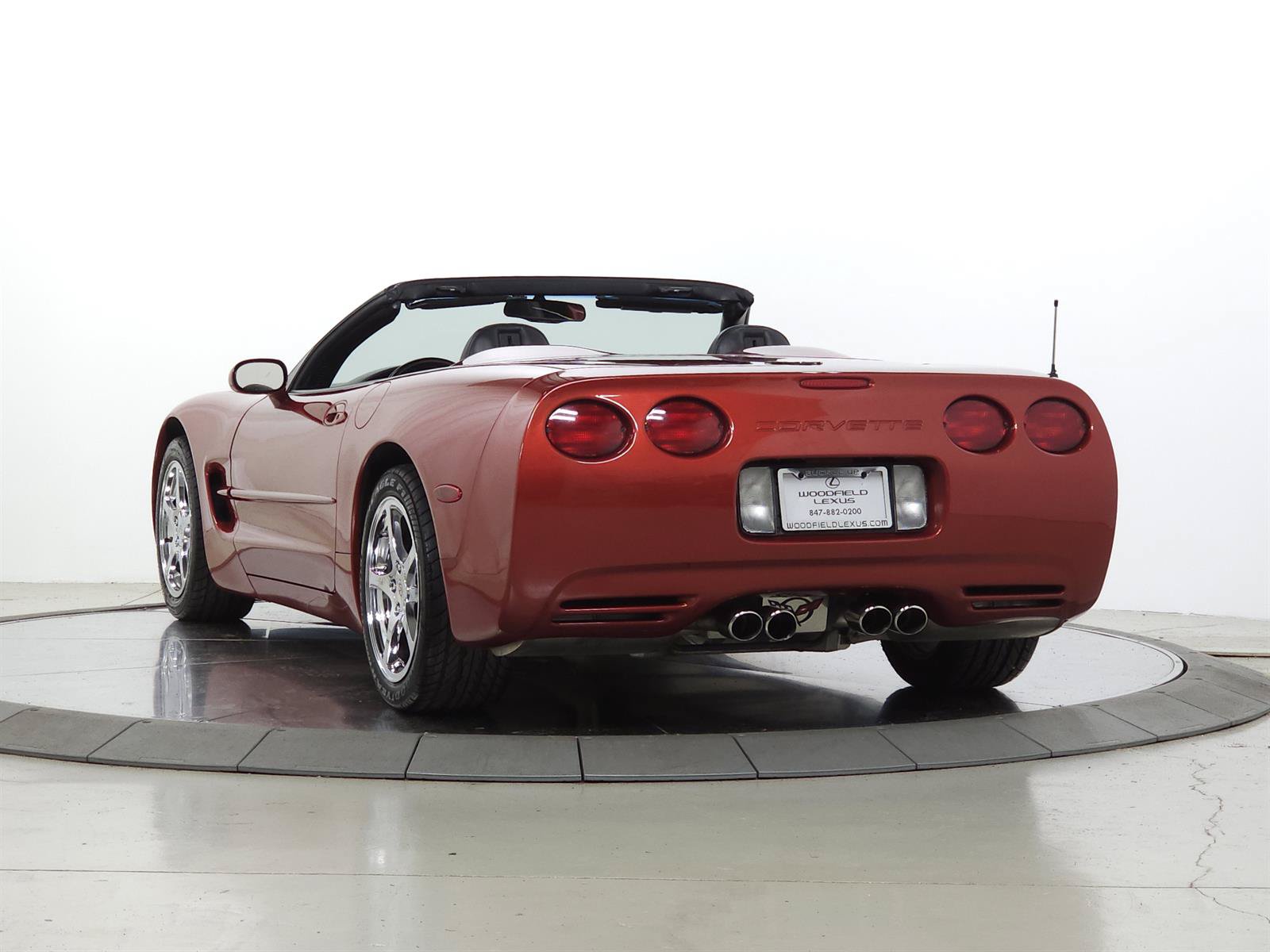 Used 1998 Chevrolet Corvette Convertible w/ Memory Pkg RWD image 7